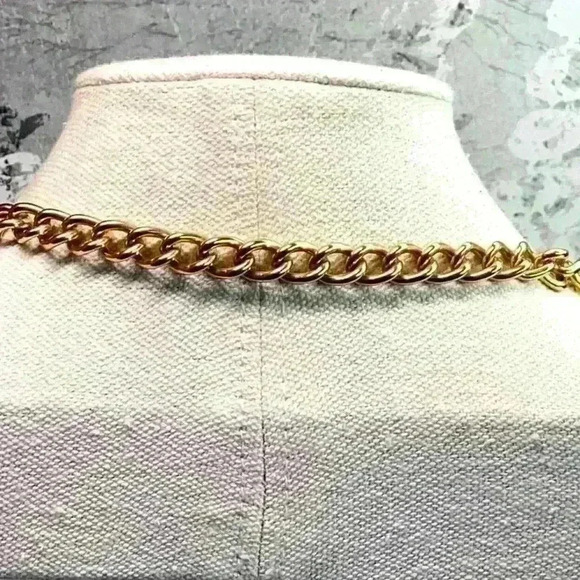 Vintage Gold Chain Necklace with Black and White Glass Beads - Picture 3 of 3